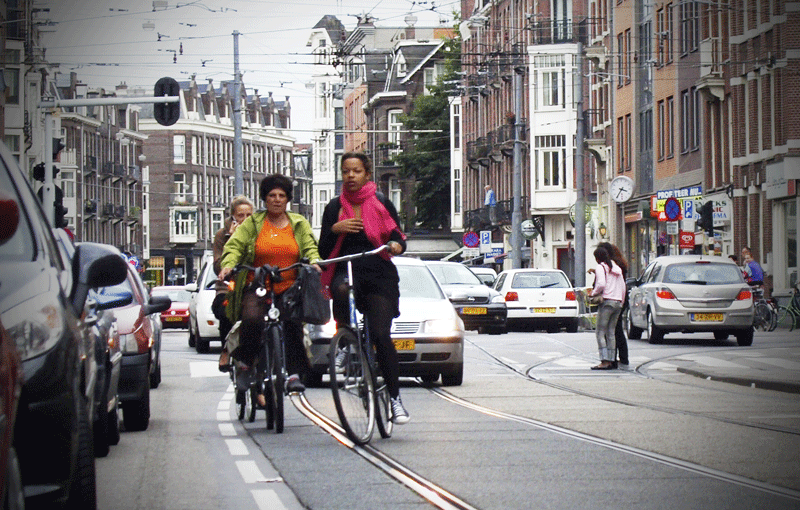 Meer ruimte voor fietsers door geen fietspaden aan te leggen?